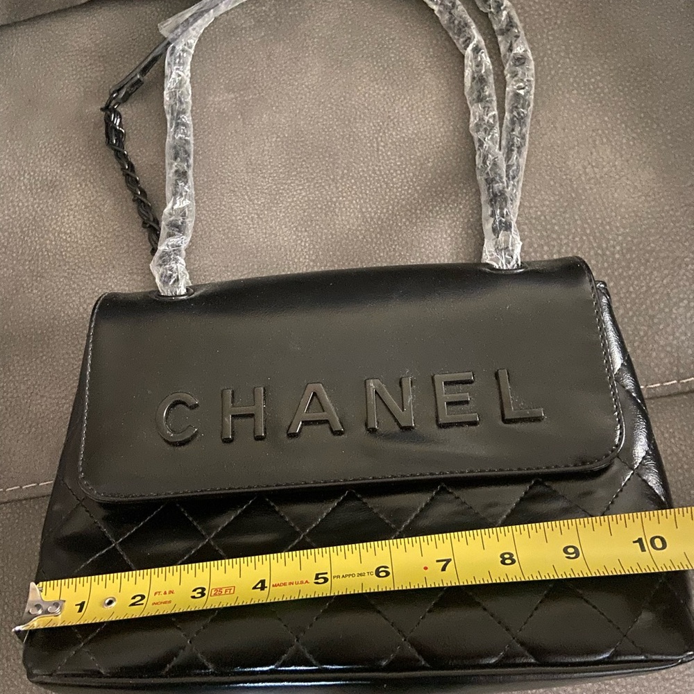 NEW Black Quilted Shoulder Bag - Picture 3 of 7